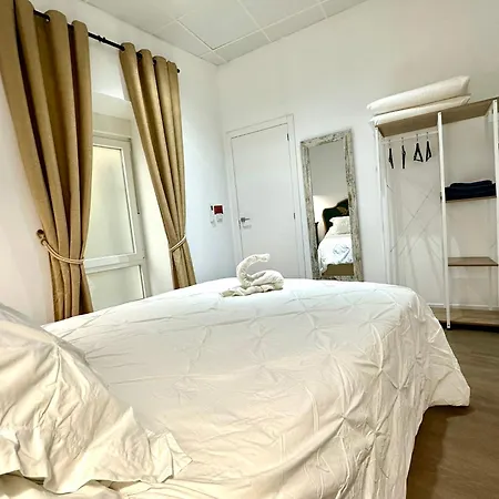 Nebro Luna Apartment Cádiz